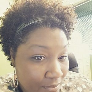 Meet your Posher, Laquisha